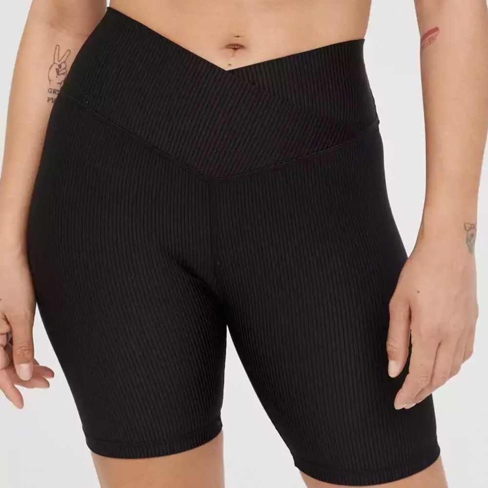 aerie OFFLINE Ribbed Shine High Waist Biker Short